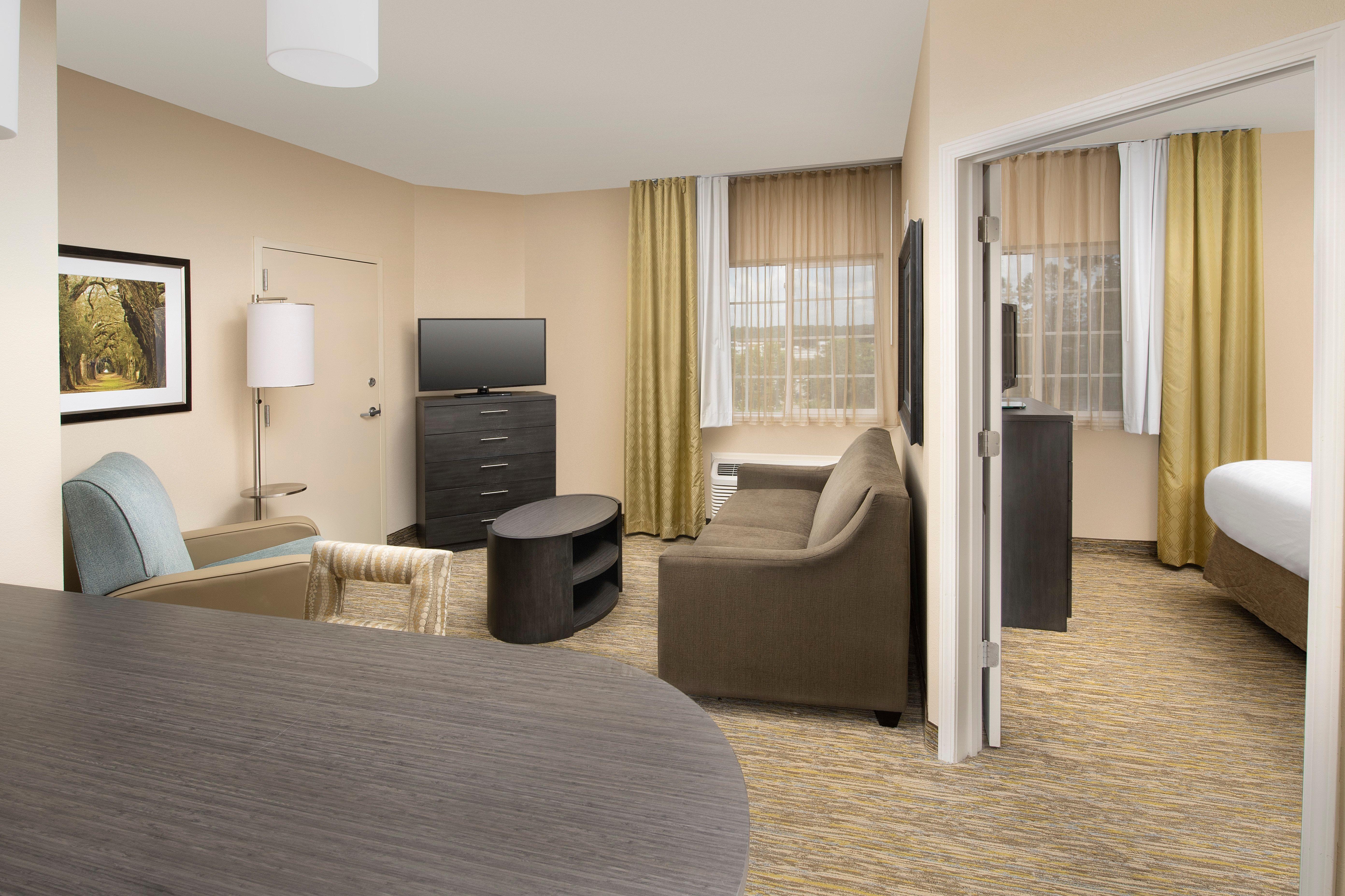 Candlewood Charleston-northwoods By Ihg Hotel North Charleston