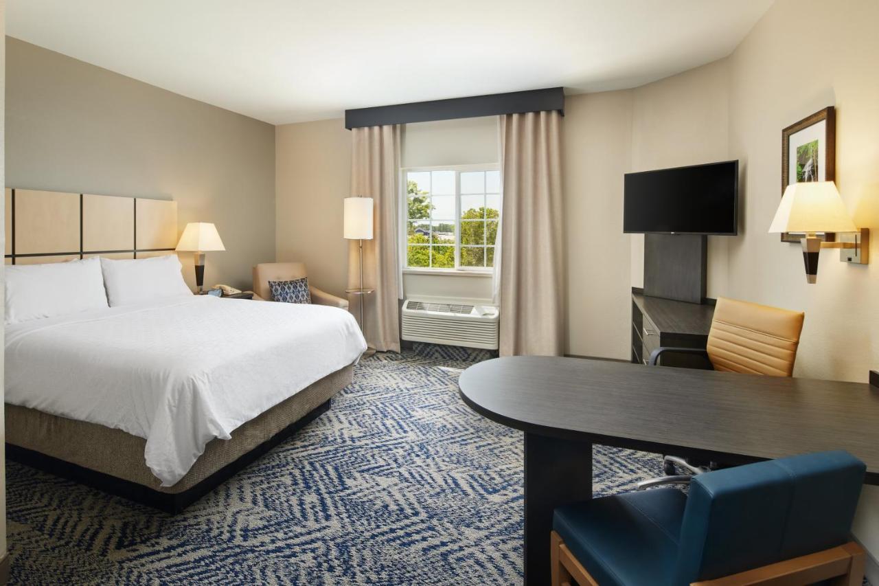 Candlewood Charleston-northwoods By Ihg North Charleston